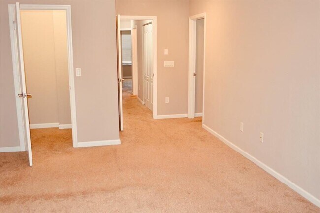 Building Photo - 5982 Monterra Club Dr