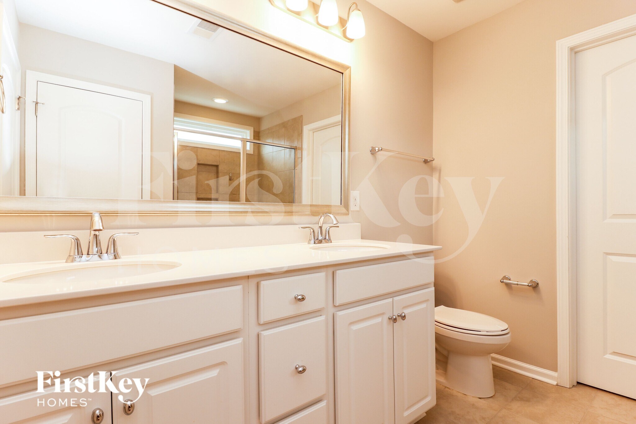 Building Photo - 244 Saxony Loop