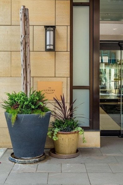 Building Photo - 201 S 11th St