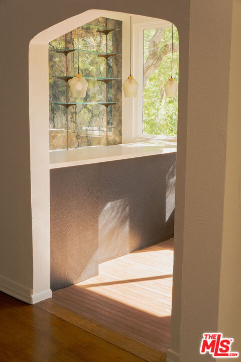 Building Photo - 2829 Beachwood Dr