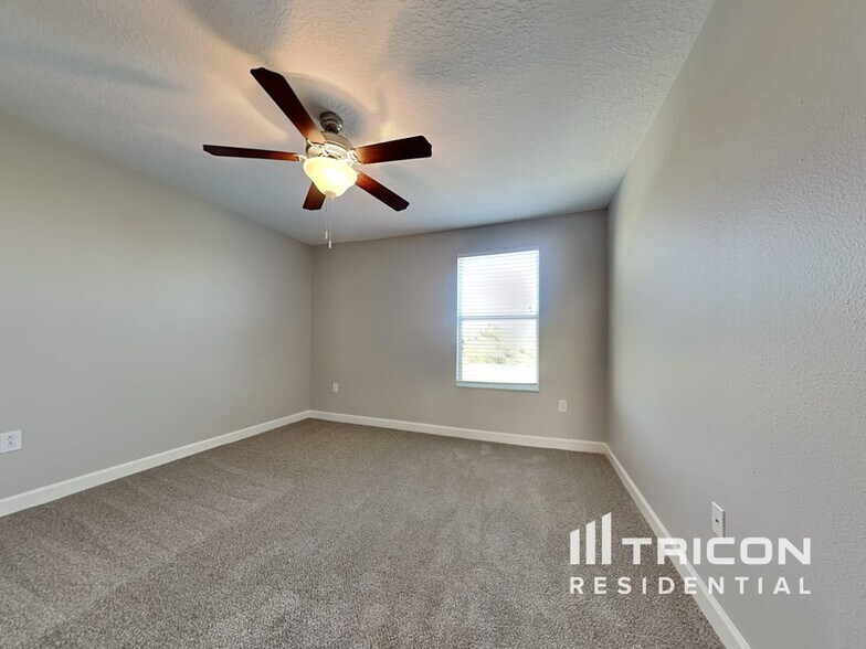 Building Photo - 11515 Peru Springs Pl