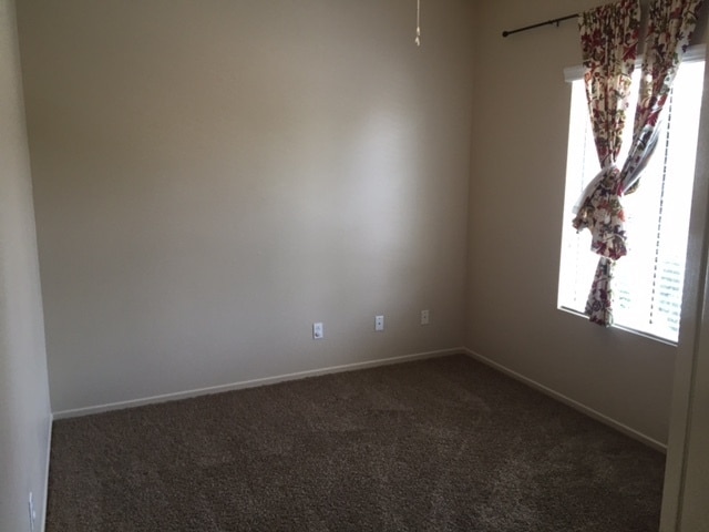 Building Photo - Spacious two-story home with functional layout and strong natural light in a well-maintained Ocea...