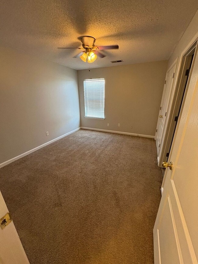 Building Photo - Beautiful 3 bedroom 2 bath home in Cordova, TN 38016