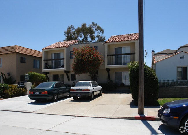 Building Photo - 1043 Sapphire St