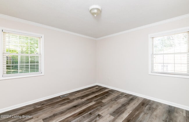 Building Photo - 120 Franklin Ave