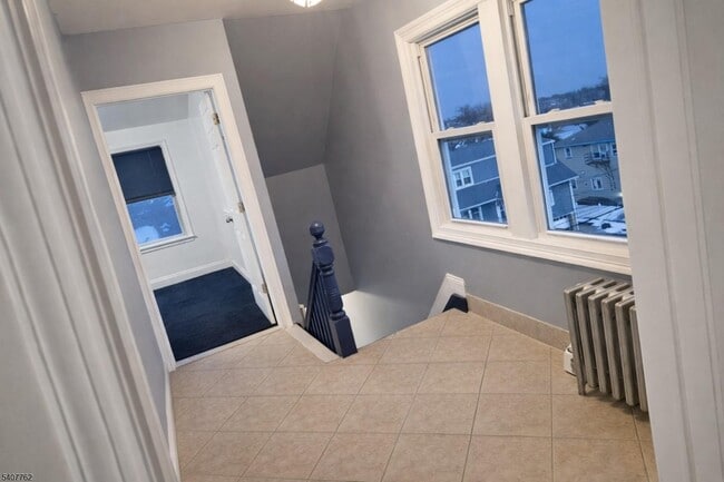 Building Photo - 95 Cedar Hill Ave