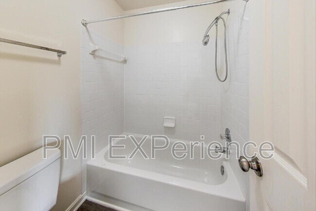 Building Photo - 9010 Hardesty Dr