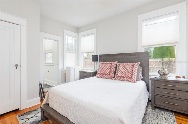 Building Photo - 705 W Alfred St