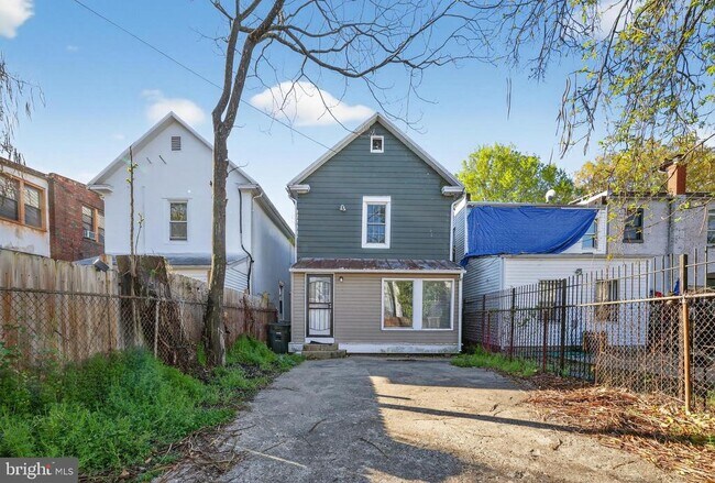 Building Photo - 3309 Martin Luther King Jr Ave SE