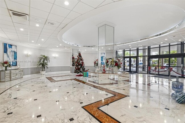 Building Photo - 3800 S Ocean Dr