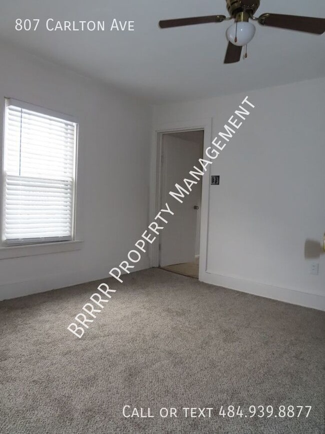Building Photo - 807 Carlton Ave