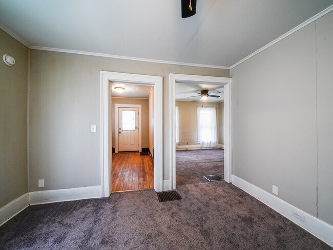 Building Photo - 81 Madison St