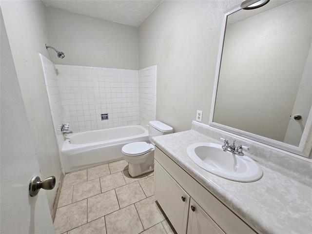 Building Photo - 25 W Mountain Creek Dr