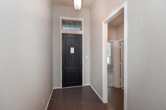 Building Photo - 2107 Blossomcrown Dr