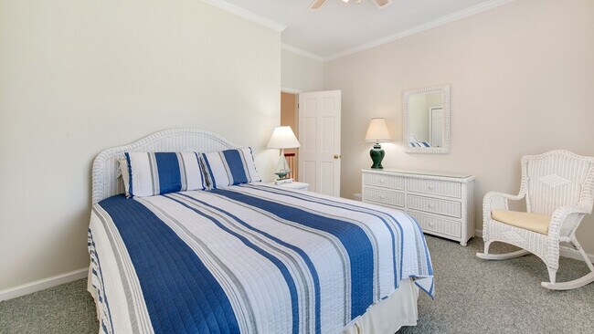 Building Photo - 546 Collins Meadow Dr