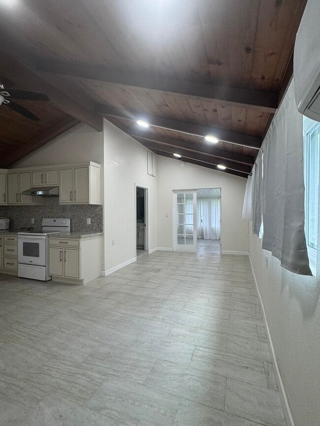 Building Photo - 5116 Sandmound Blvd