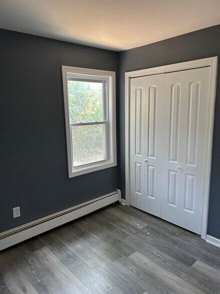 Bedroom 2 - 11 Hawkins St