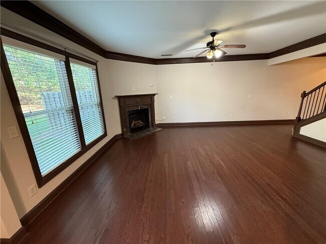 Building Photo - 1095 Township Cir