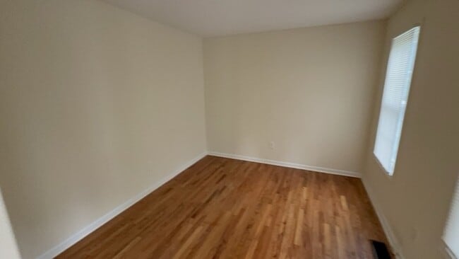 Building Photo - 202 Heartwood Crossing
