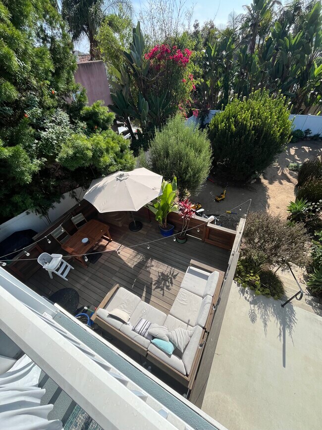 Building Photo - 1204 Hygeia Ave