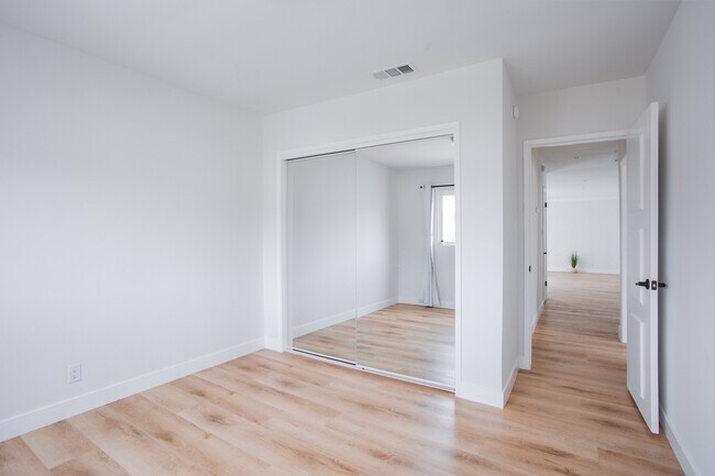 Building Photo - 1211 Detroit N St