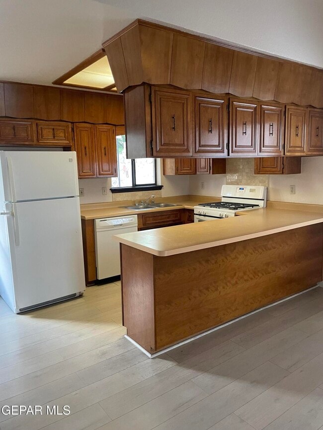 Building Photo - 761 Dorsey Dr