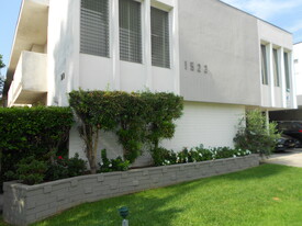 Building Photo - 1523 Corinth Ave