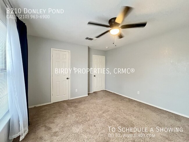 Building Photo - "Charming 3-Bed Sanctuary with Spacious In...