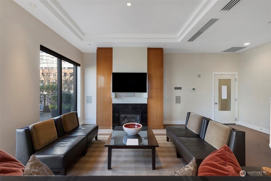 Building Photo - 2721 1st Ave