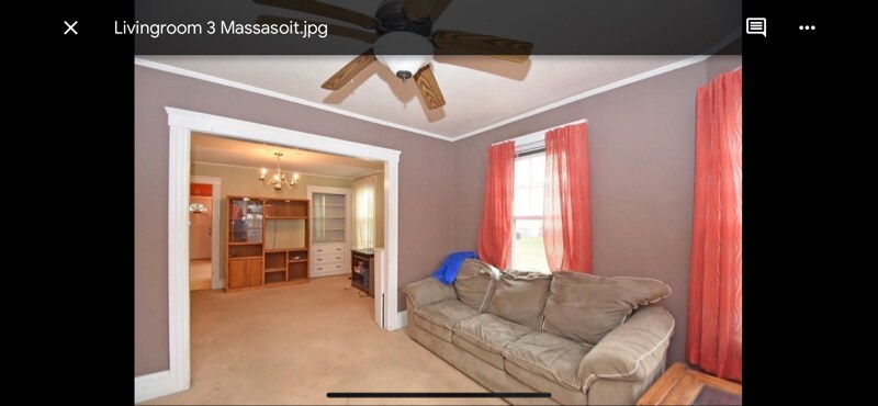 Building Photo - 468 Massasoit Rd