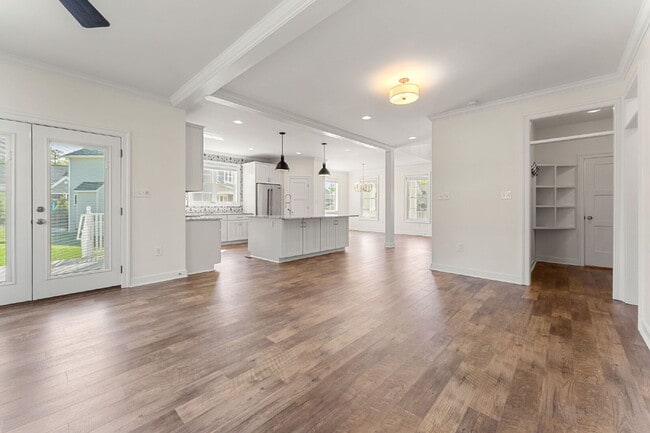 Building Photo - Spacious 5 Bedroom Home in Rountrey (Newmarket Section) – 3,555 Sq Ft – $4,350/mo