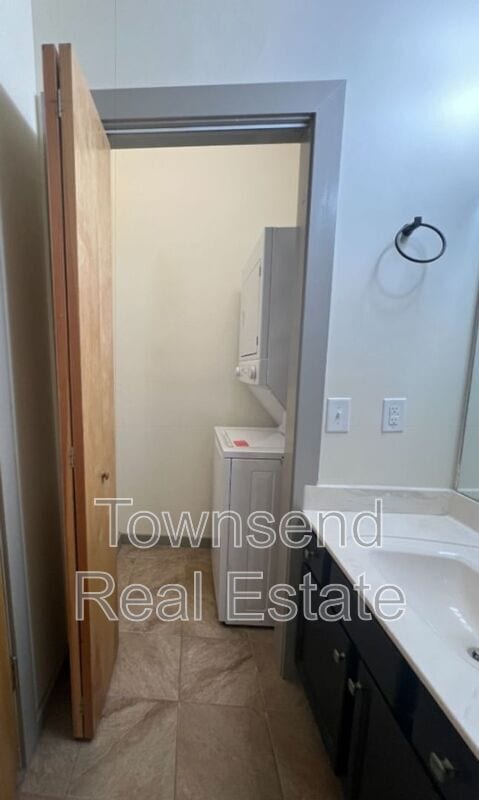 Building Photo - 159 Maxwell St