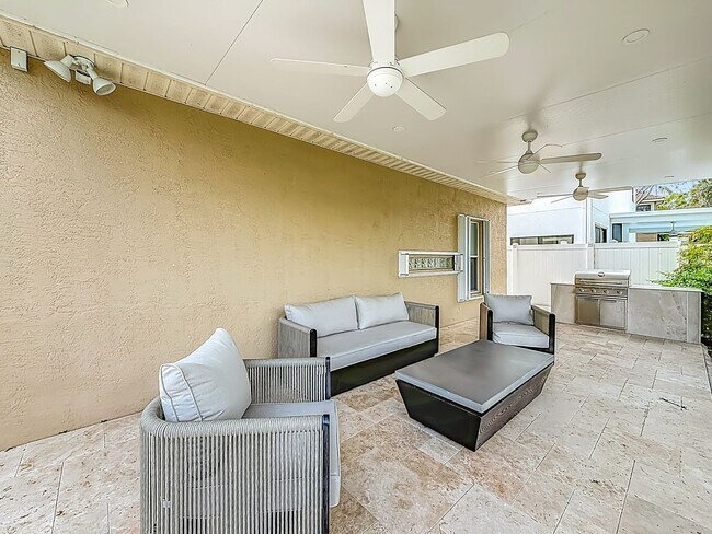 Building Photo - Gorgeous 3 bedroom 2 bath Single Family Home in Delray Beach