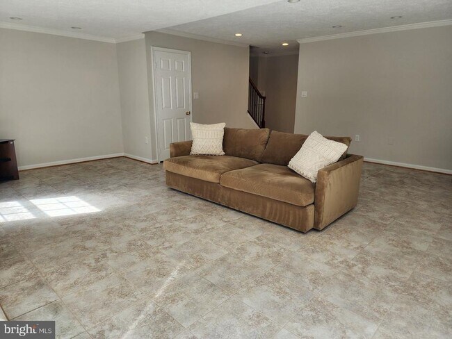 Building Photo - 3720 Mt Airey Ln