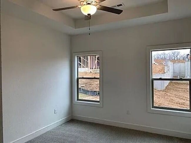 Building Photo - Gorgeous 3 bedroom / 2/5 bath in Park Hill schools!