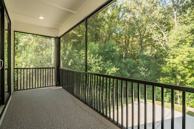 Building Photo - Modern 4-bedroom, 4-bathroom Custom Home D...