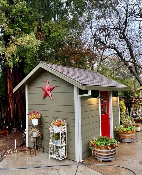 Building Photo - 5003 Whitney Ave