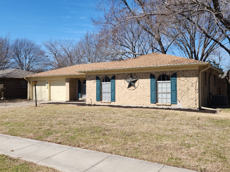 Building Photo - 652 Sue Ann Ln