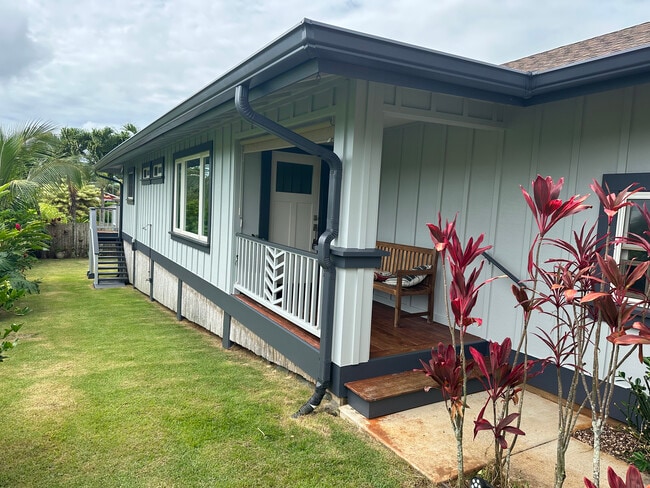 Building Photo - 4614 Haleilio Rd