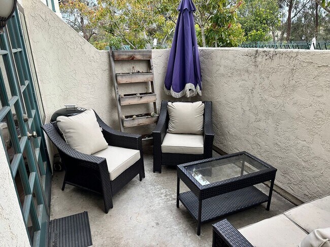 Building Photo - Outstanding Chula Vista Condo