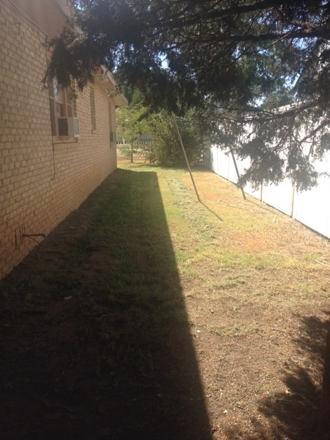 Building Photo - CLASSIC HOME CORNER LOT HARDWOOD FLOORS