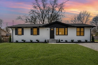 Building Photo - 122 Brookside Dr