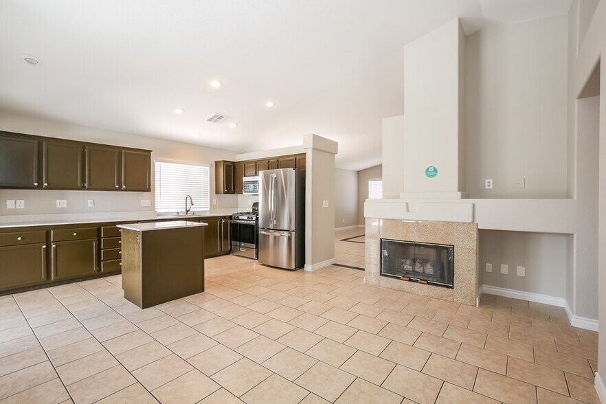 Building Photo - 364 Rancho Del Norte Dr