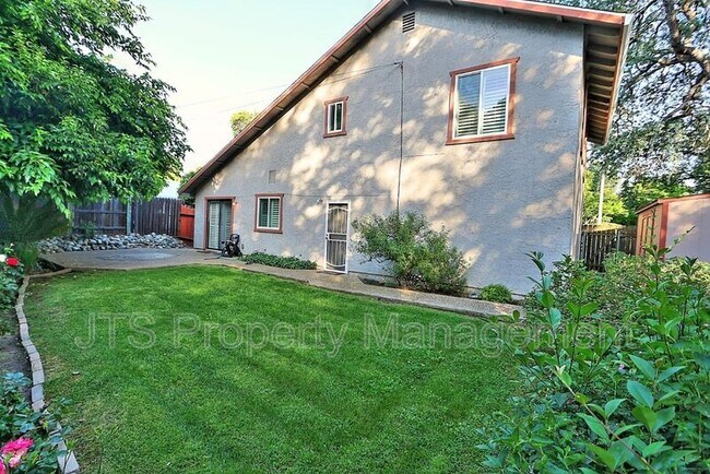 Building Photo - 9529 Lake Natoma Dr