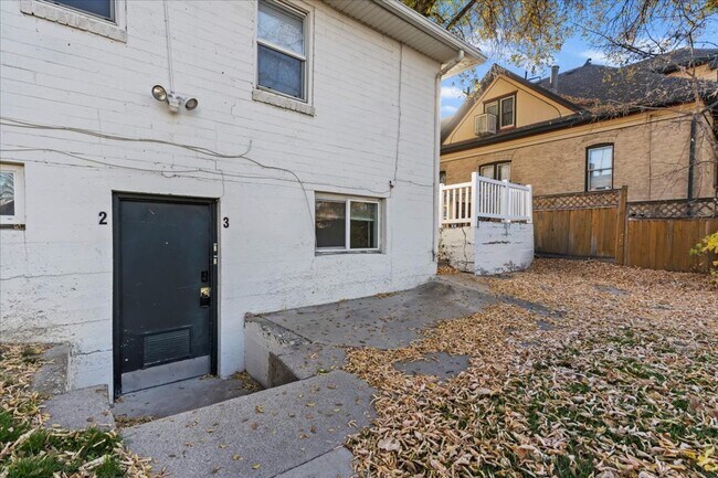 Building Photo - Javid Properties Triplex