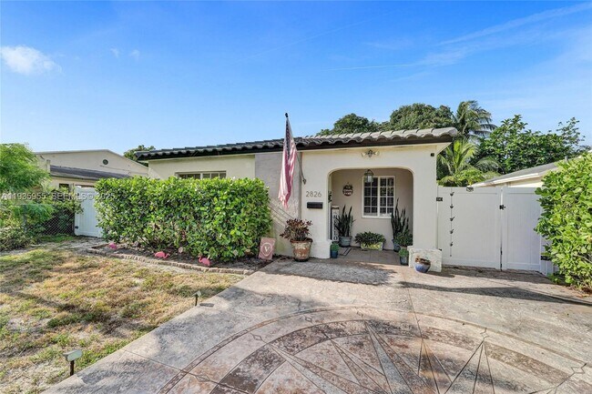 Building Photo - 2826 Dewey St