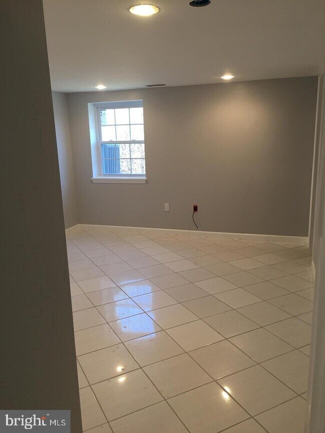 Building Photo - 132 Paoli Pike