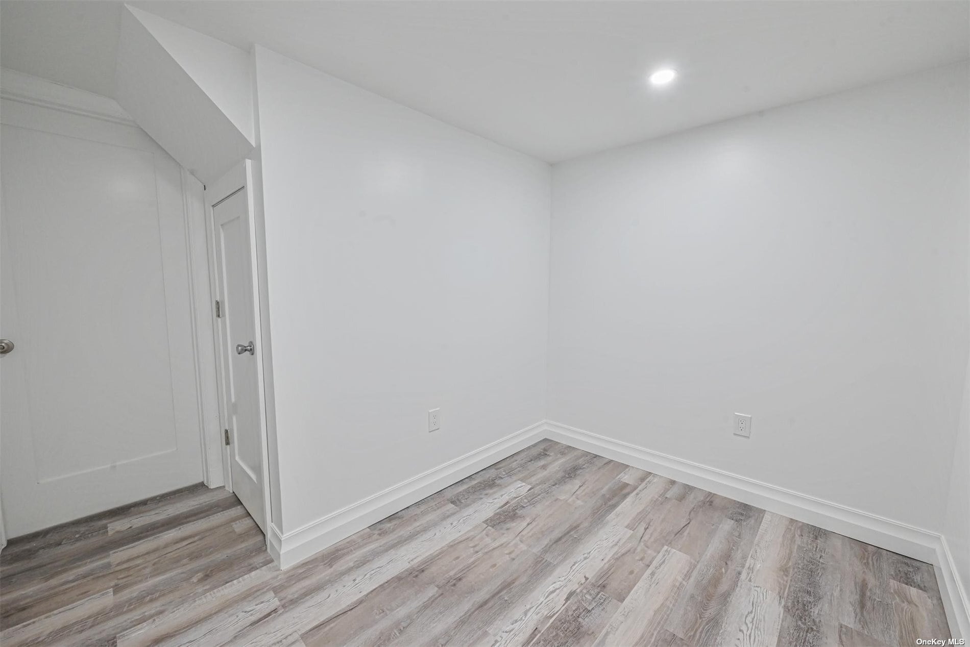 Building Photo - 10 Brompton Pl