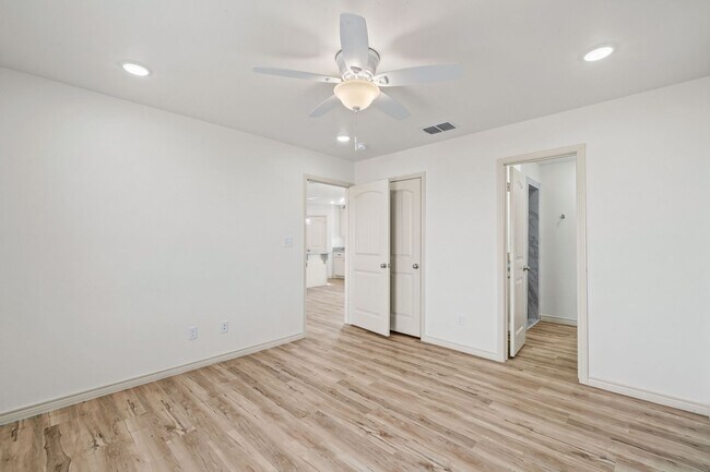 Building Photo - Country Living In Roosevelt ISD!