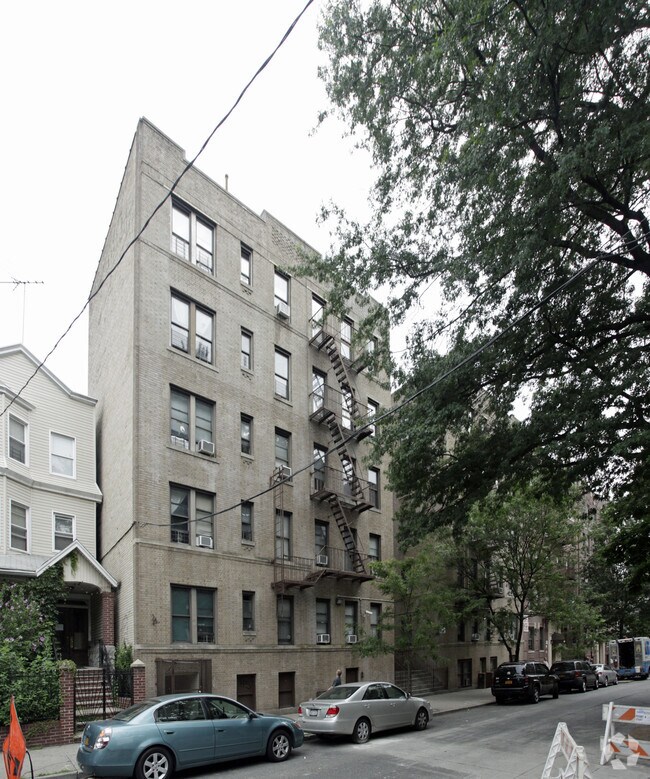 Building Photo - 2965 Briggs Ave